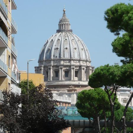 B&B Alla Cupola Di San Pietro Rome Buitenkant foto